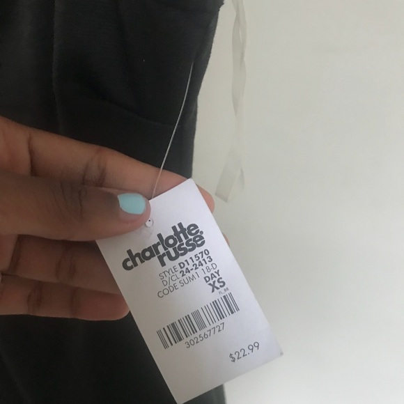 Little black dress - Picture 3 of 3